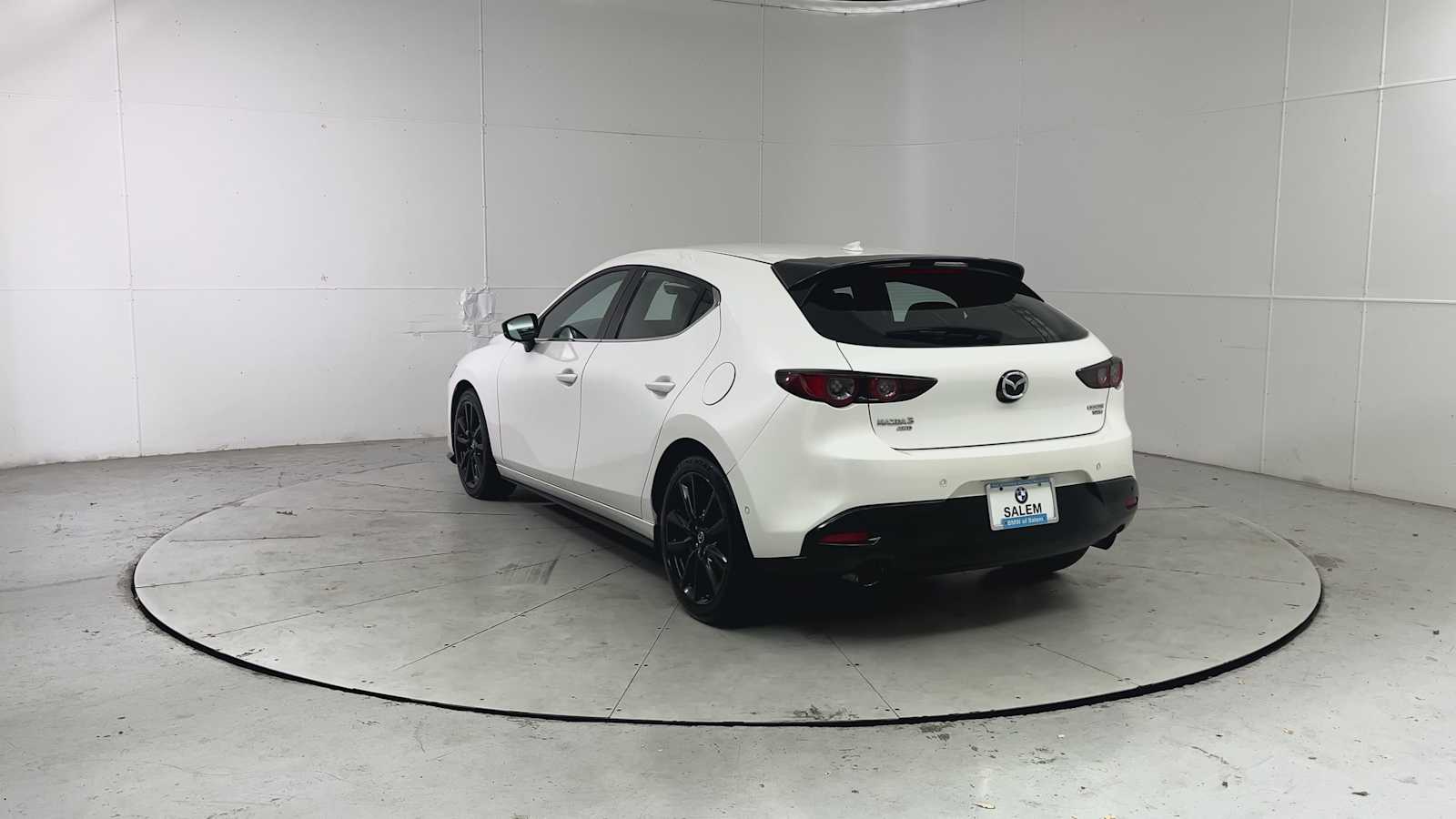 Thumbnail: 2021 Mazda Mazda3 - 3