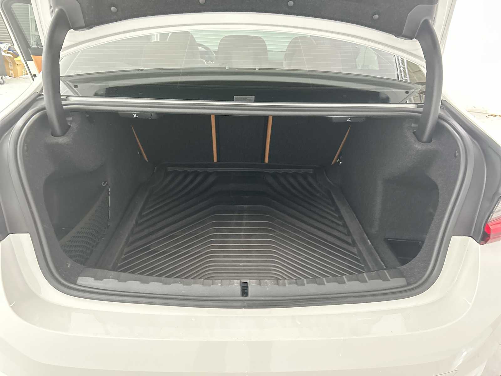 Thumbnail: 2023 BMW 3 Series - 21