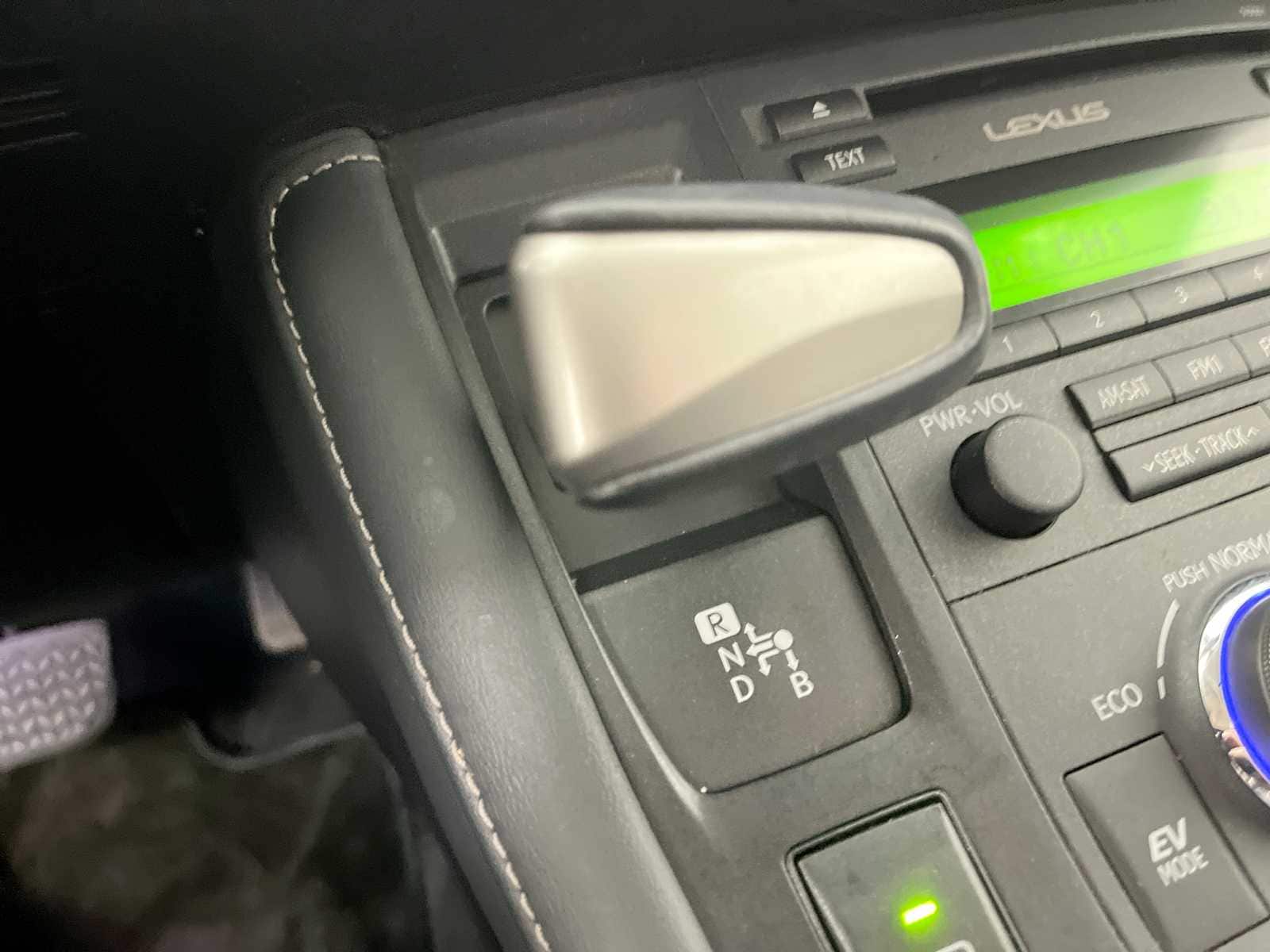 Thumbnail: 2014 Lexus CT - 21