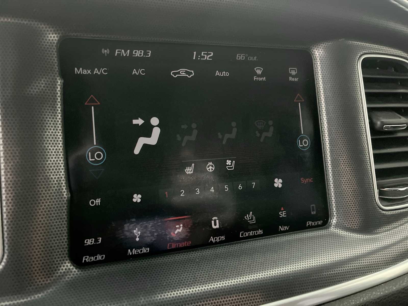 Thumbnail: 2018 Dodge Charger - 22