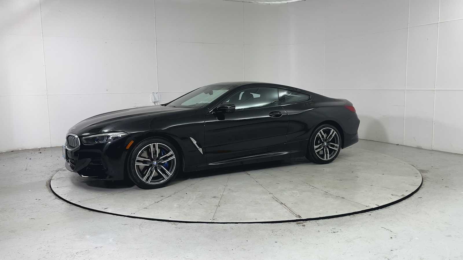 Thumbnail: 2025 BMW 8 Series - 4