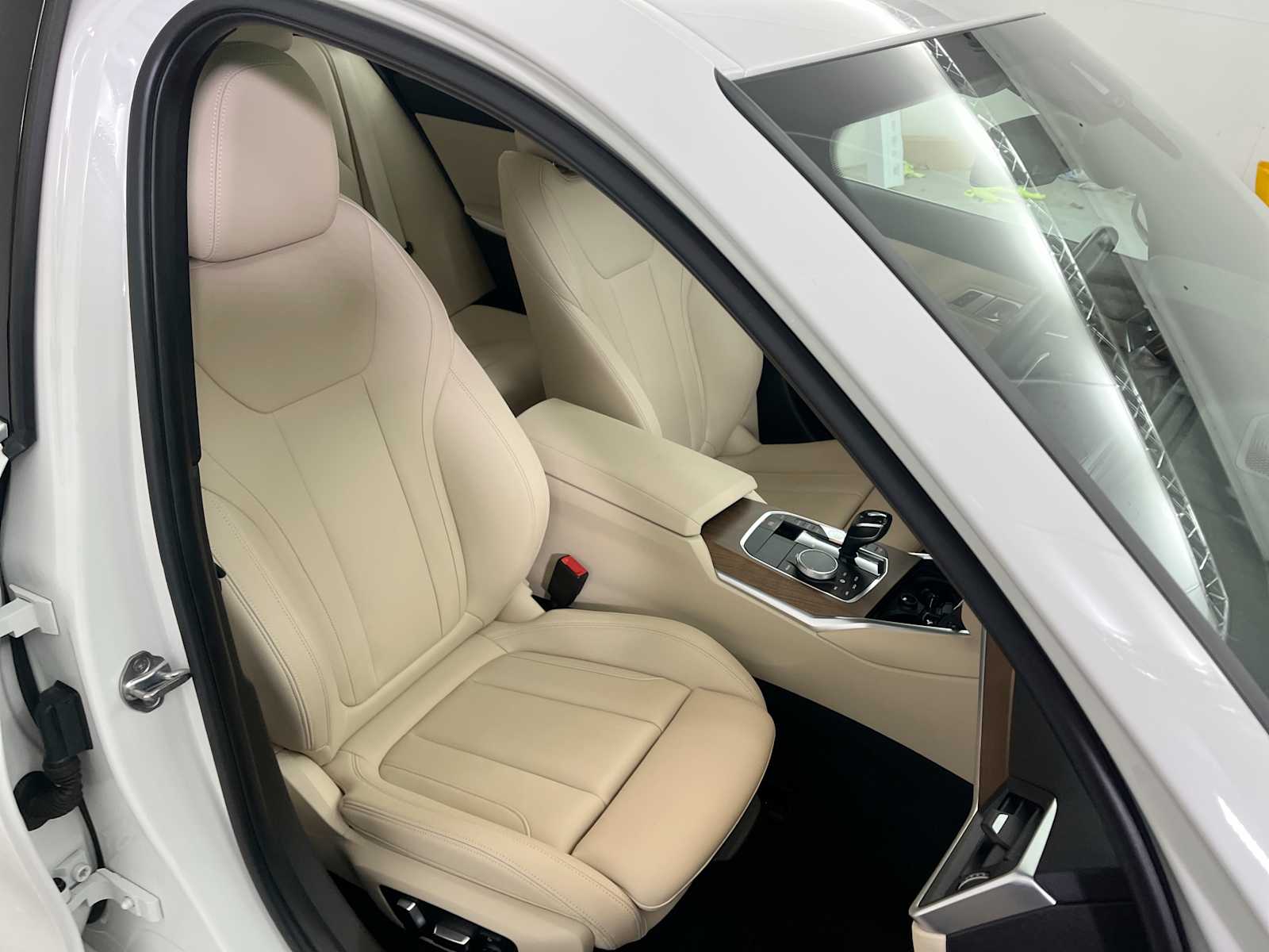 Thumbnail: 2019 BMW 3 Series - 26