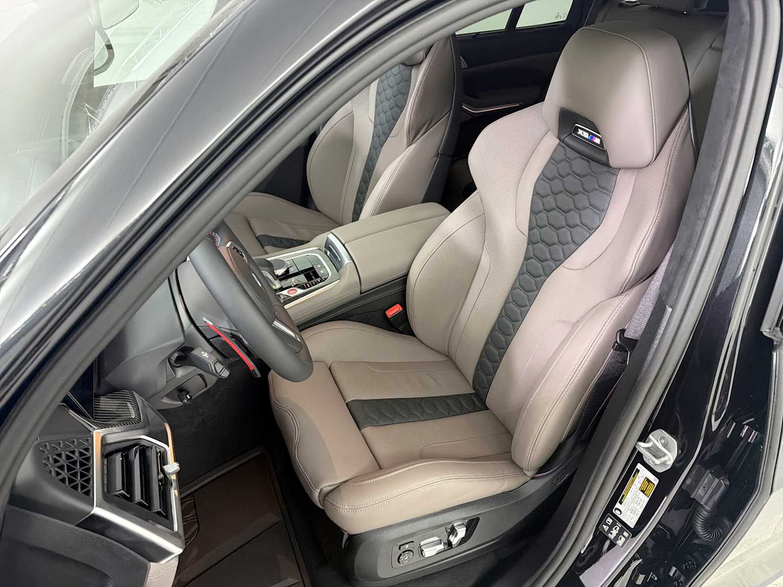 Thumbnail: 2026 BMW X5 - 13
