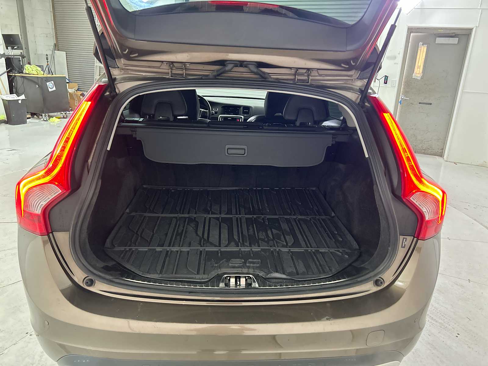 Thumbnail: 2015 Volvo S60 - 21