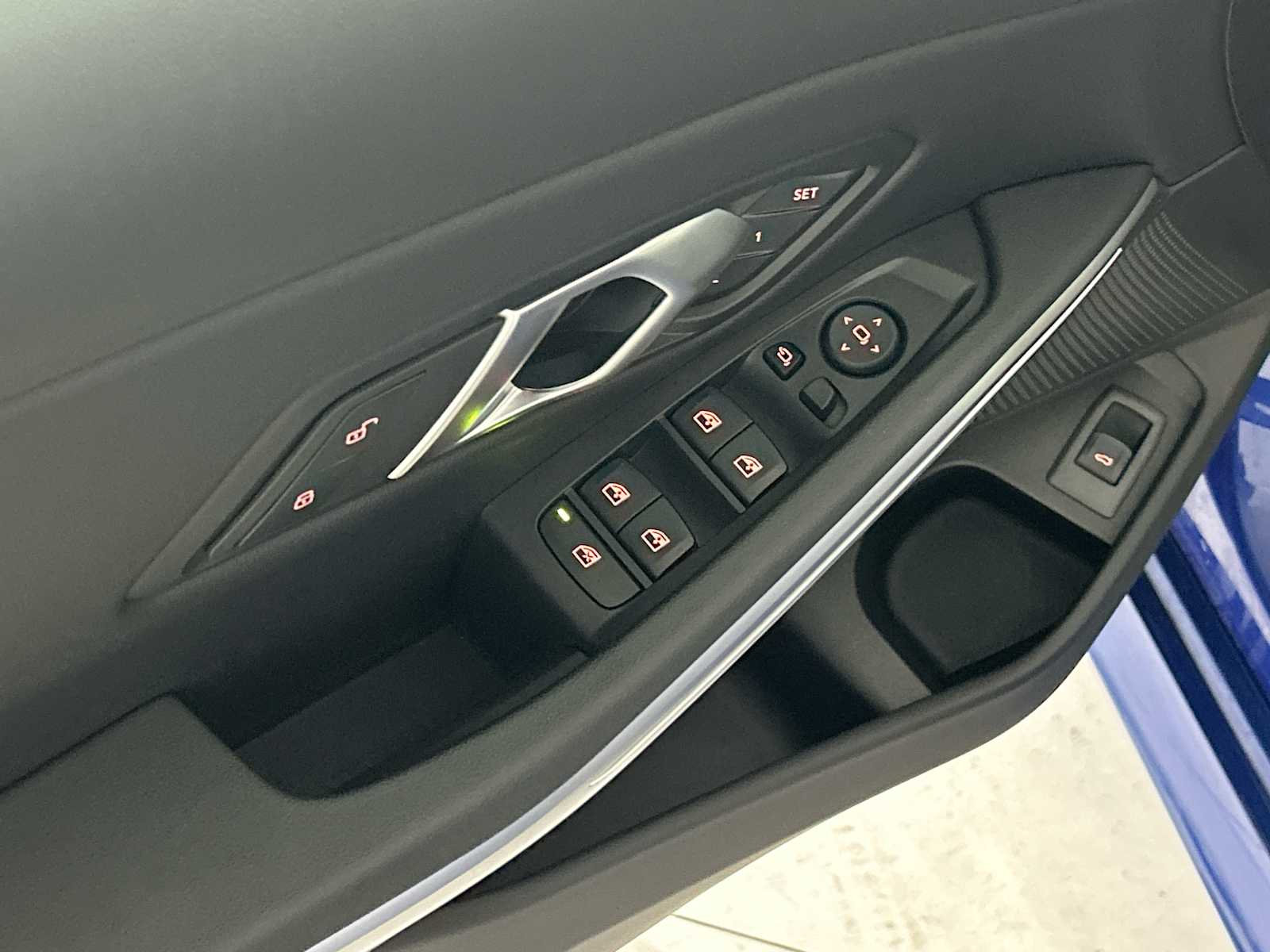 Thumbnail: 2025 BMW 3 Series - 15