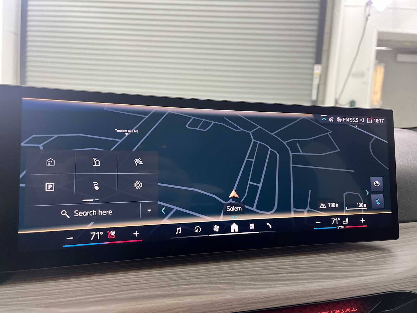 Thumbnail: 2025 BMW i4 - 20