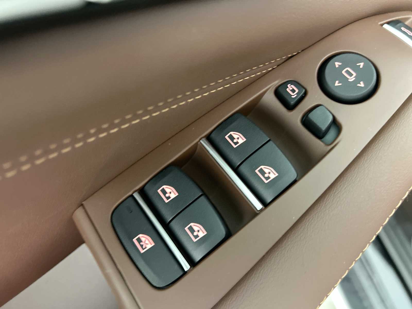 Thumbnail: 2026 BMW X5 - 15