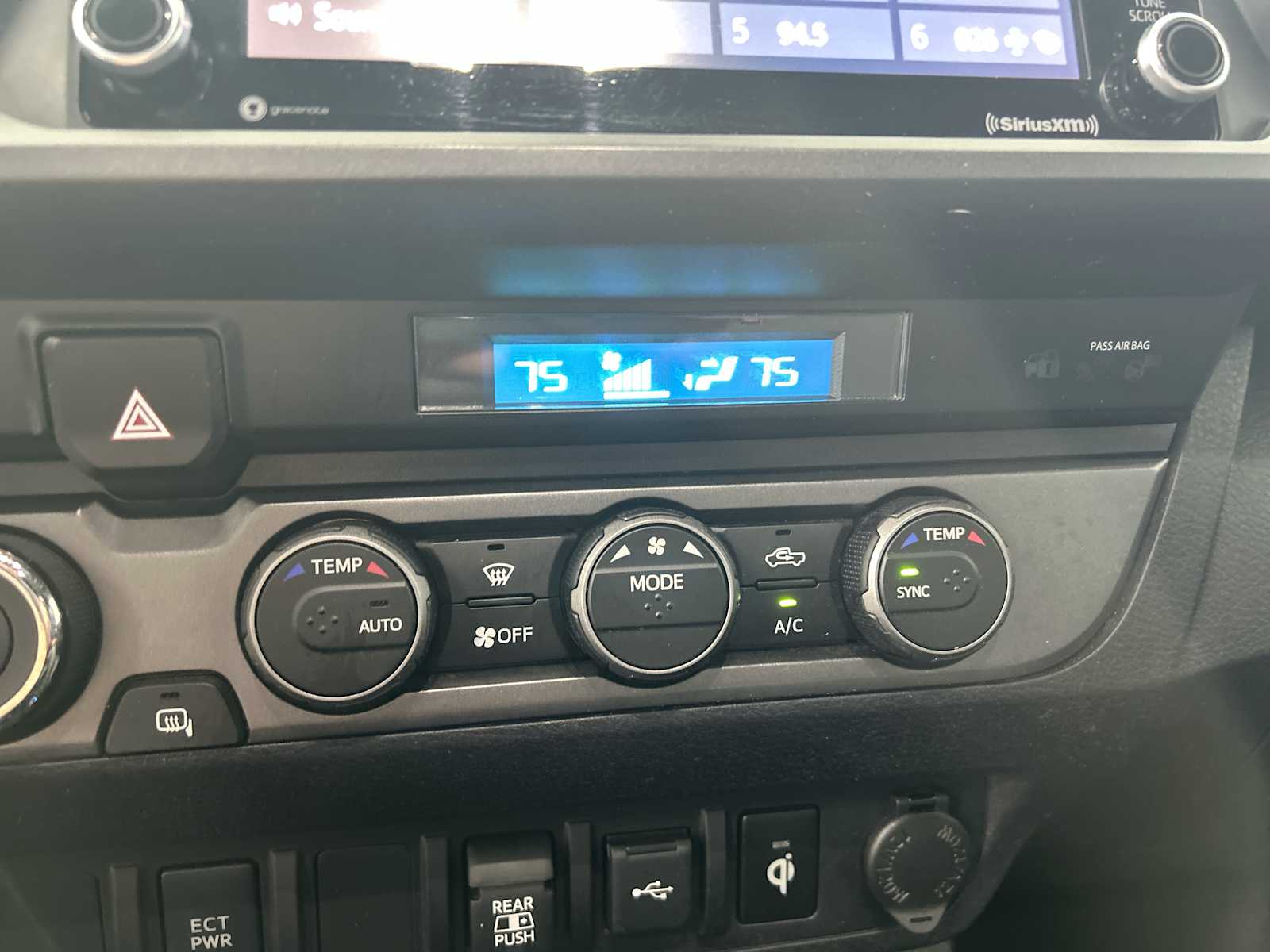 Thumbnail: 2021 Toyota Tacoma - 16