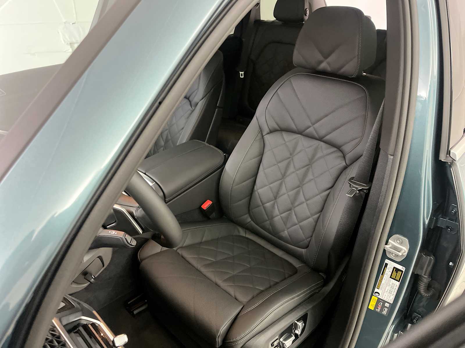 Thumbnail: 2026 BMW X5 - 13