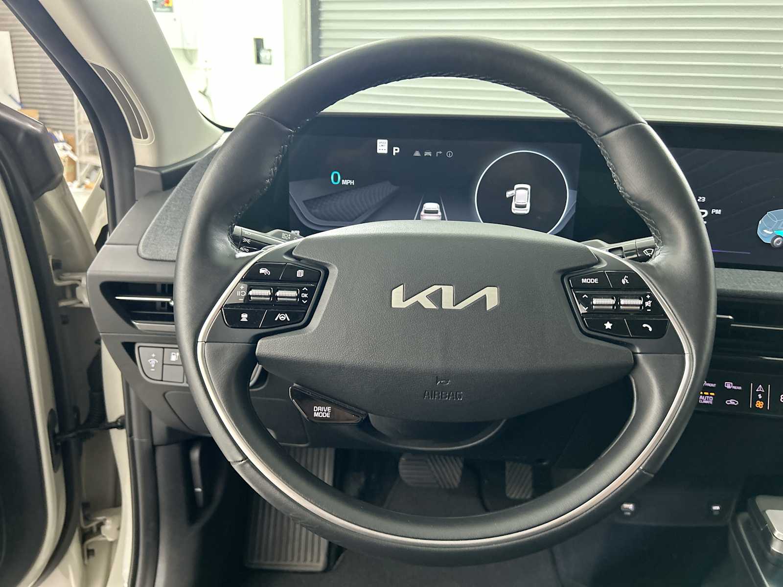 Thumbnail: 2024 Kia EV6 - 11