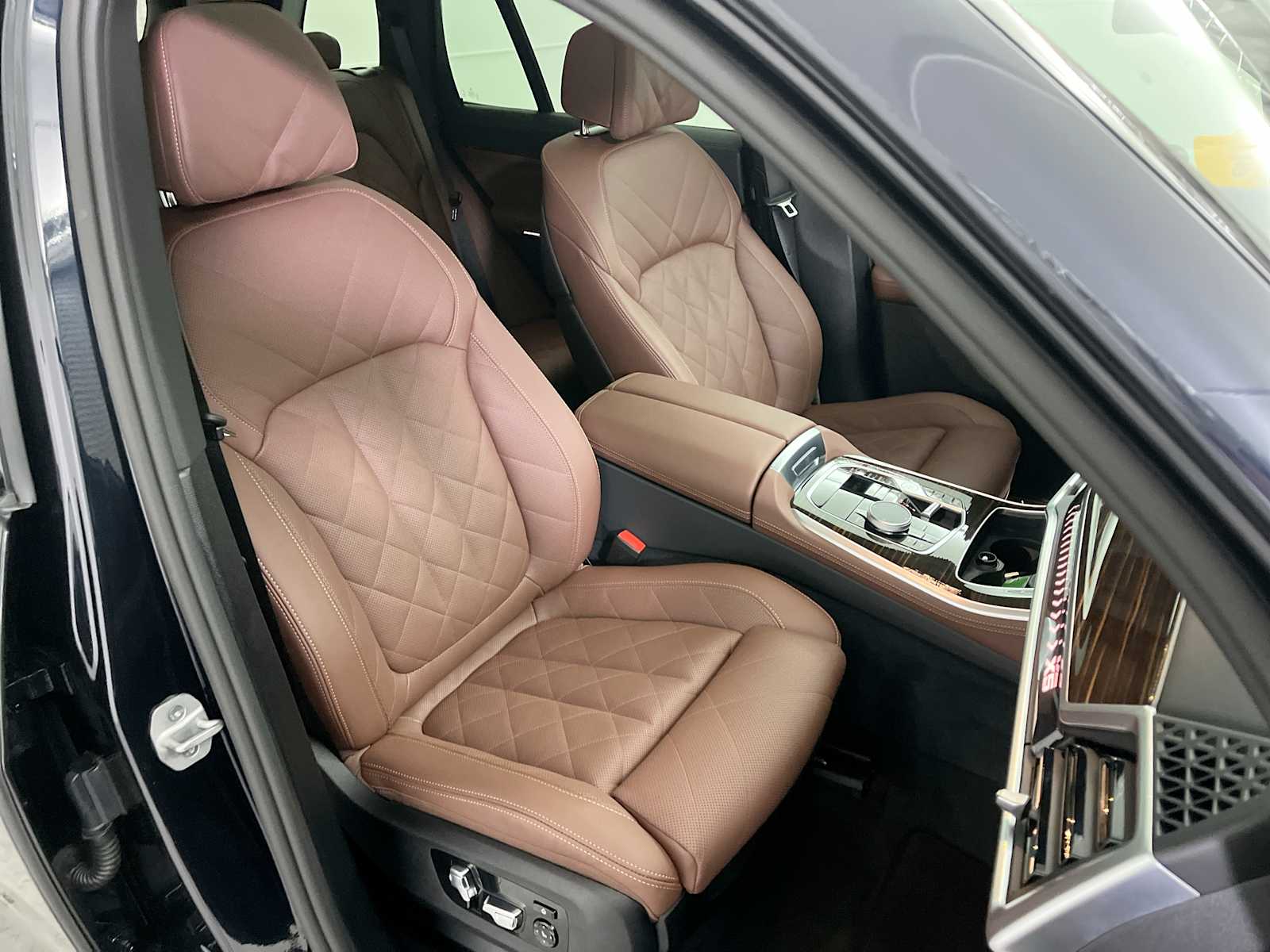 Thumbnail: 2026 BMW X5 - 26