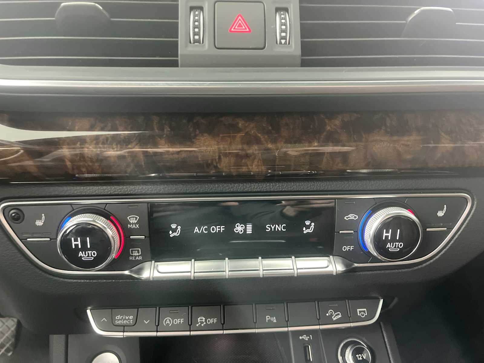 Thumbnail: 2018 Audi Q5 - 16