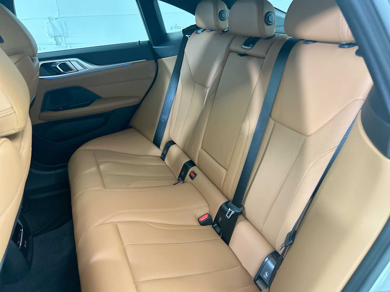 Thumbnail: 2025 BMW i4 - 25