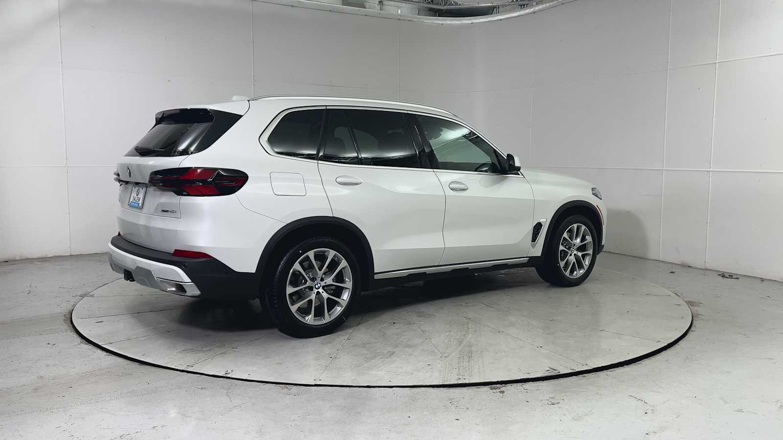 Thumbnail: 2026 BMW X5 - 2
