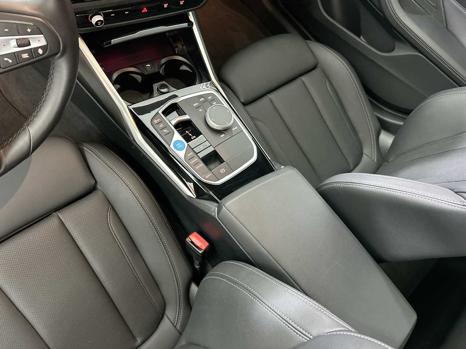 Thumbnail: 2024 BMW i4 - 23