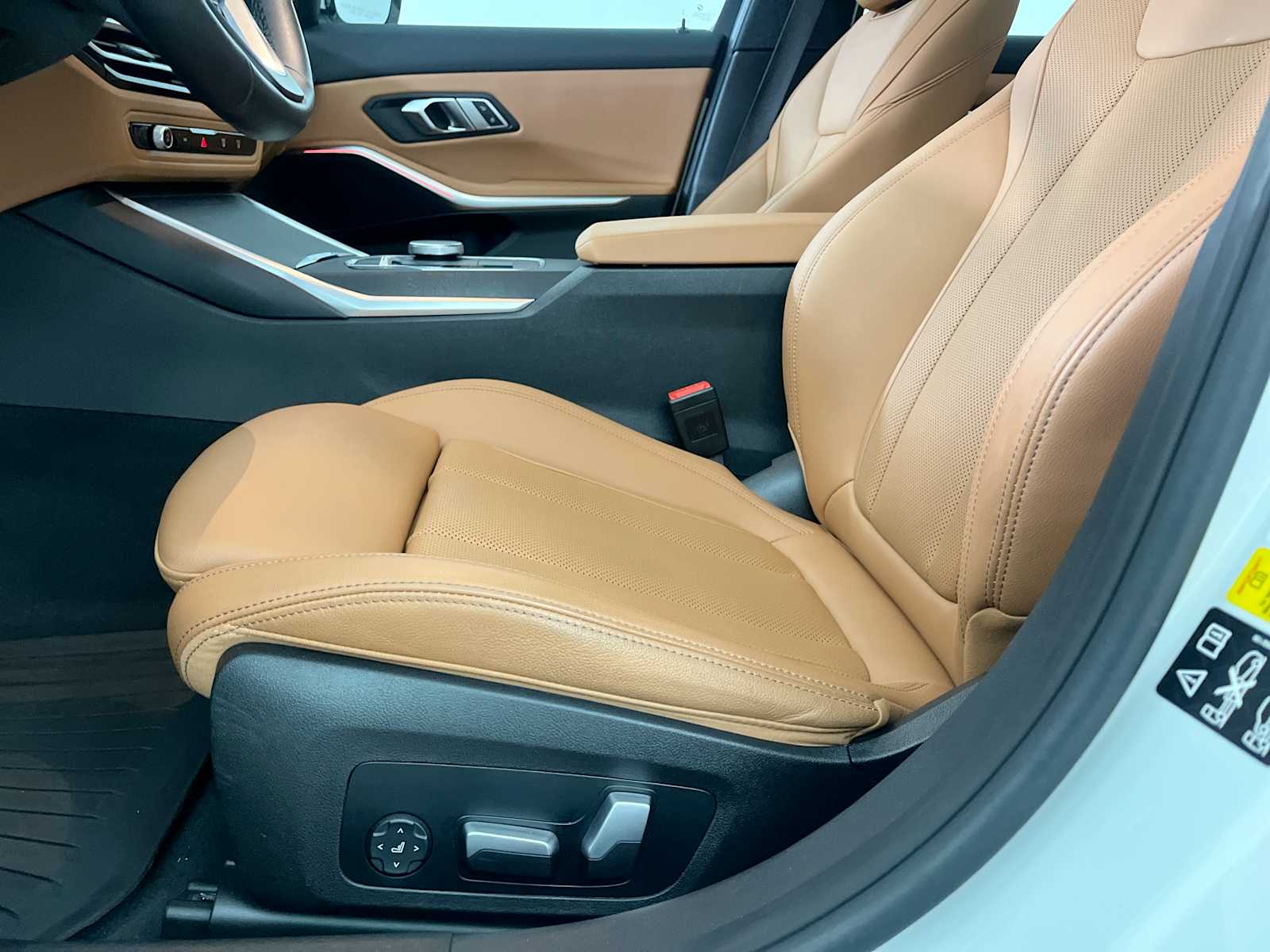 Thumbnail: 2023 BMW 3 Series - 14