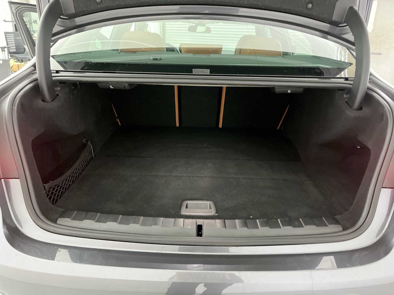 Thumbnail: 2022 BMW 3 Series - 27