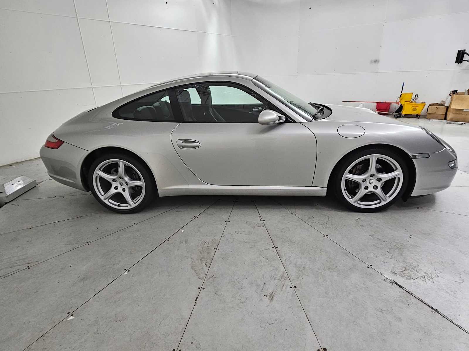 Thumbnail: 2006 Porsche 911 - 7
