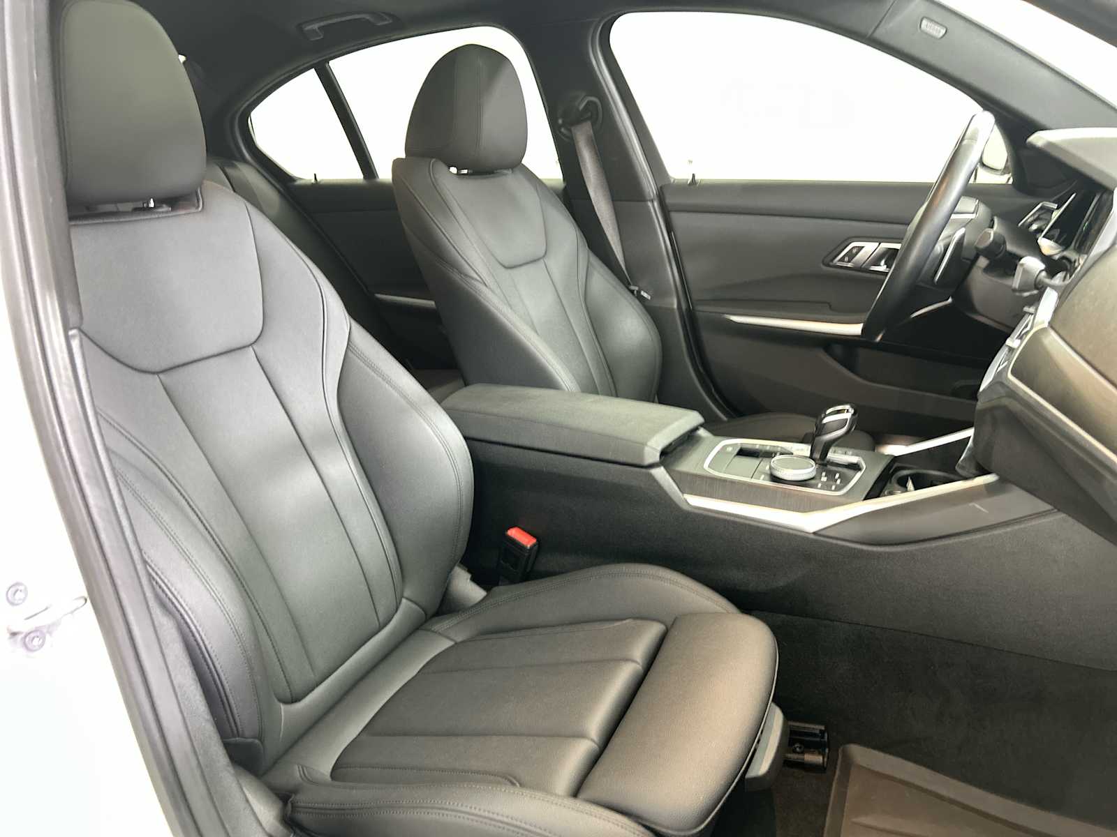 Thumbnail: 2021 BMW 3 Series - 26