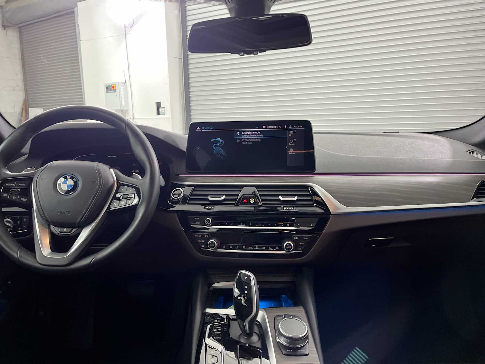 Thumbnail: 2023 BMW 5 Series - 10
