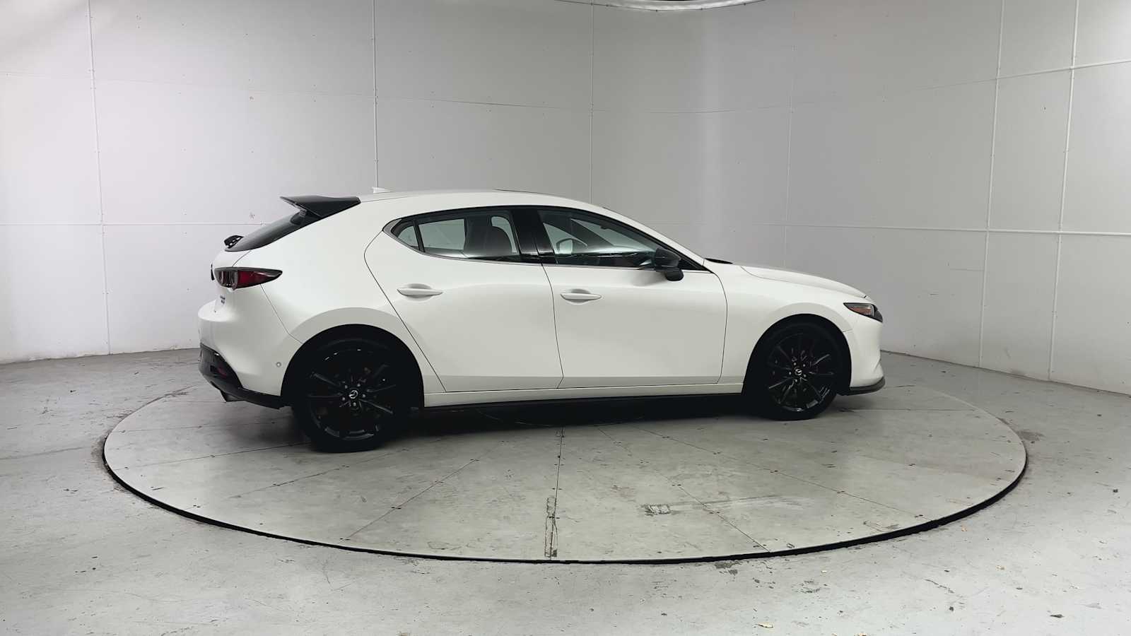 Thumbnail: 2021 Mazda Mazda3 - 9
