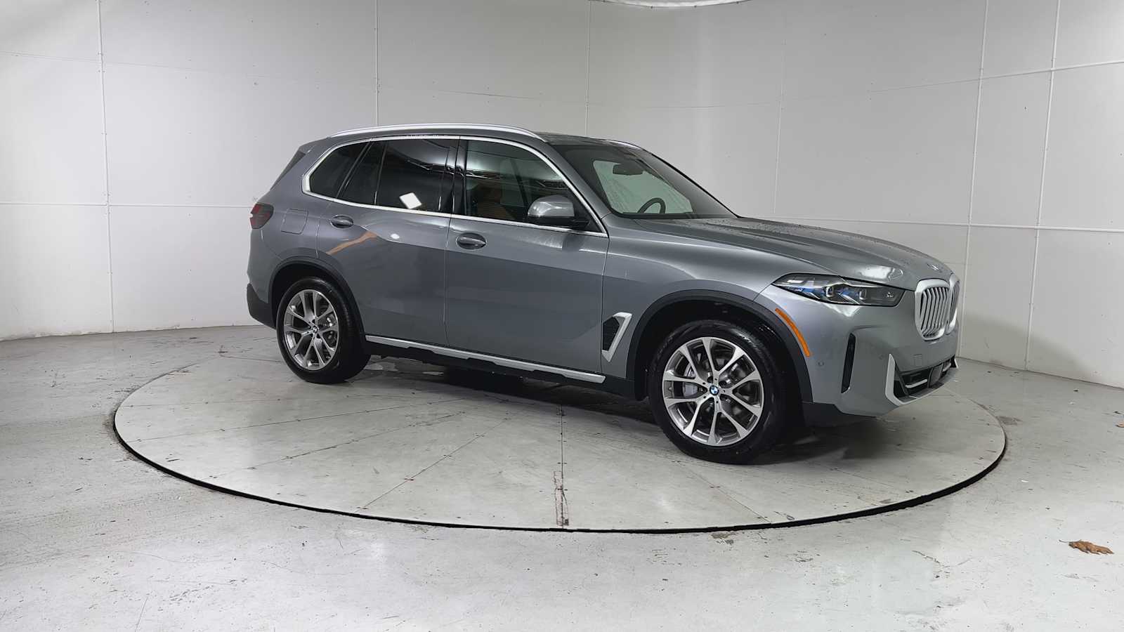 Thumbnail: 2026 BMW X5 - 8