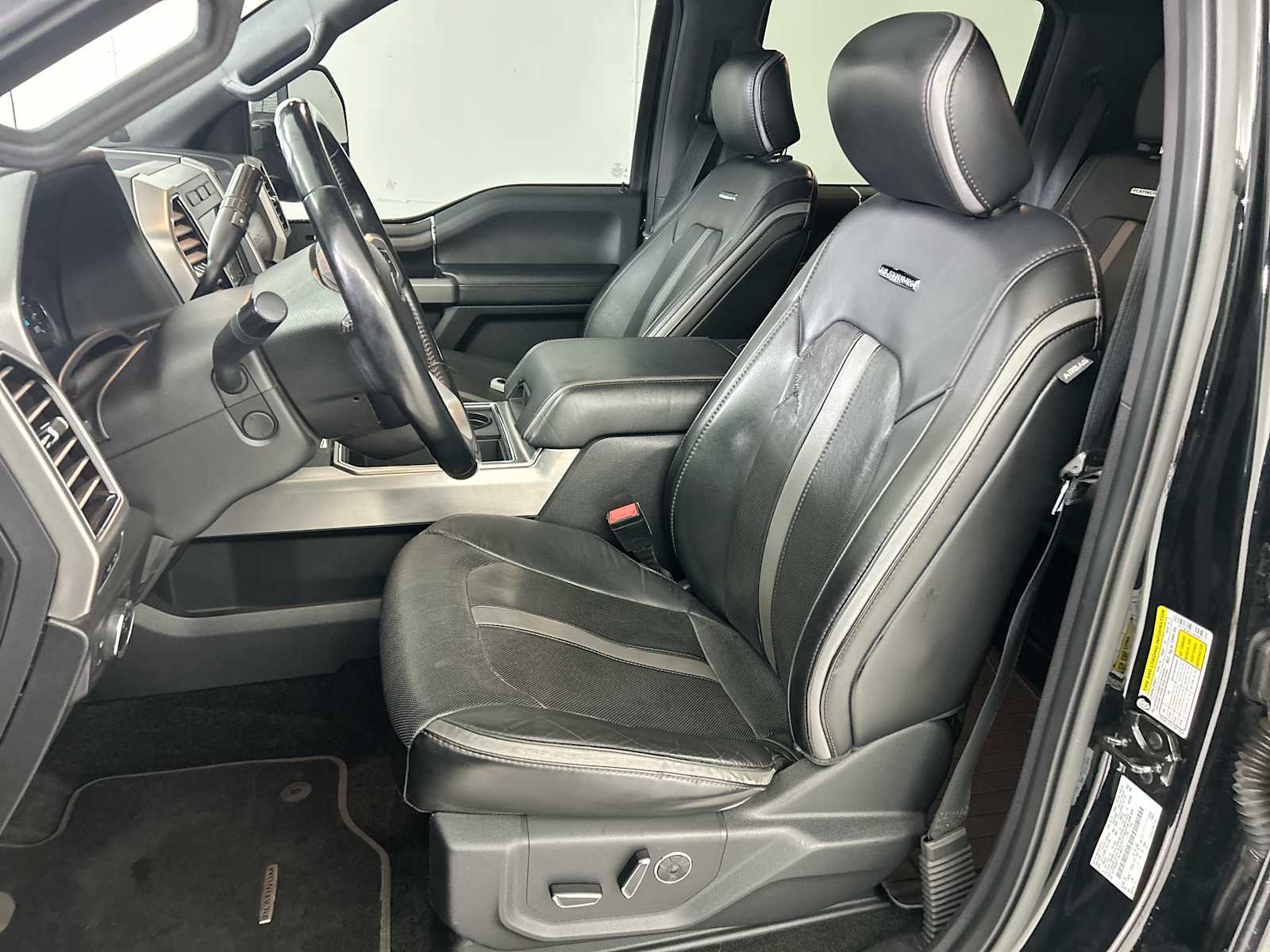 Thumbnail: 2018 Ford Econoline - 13