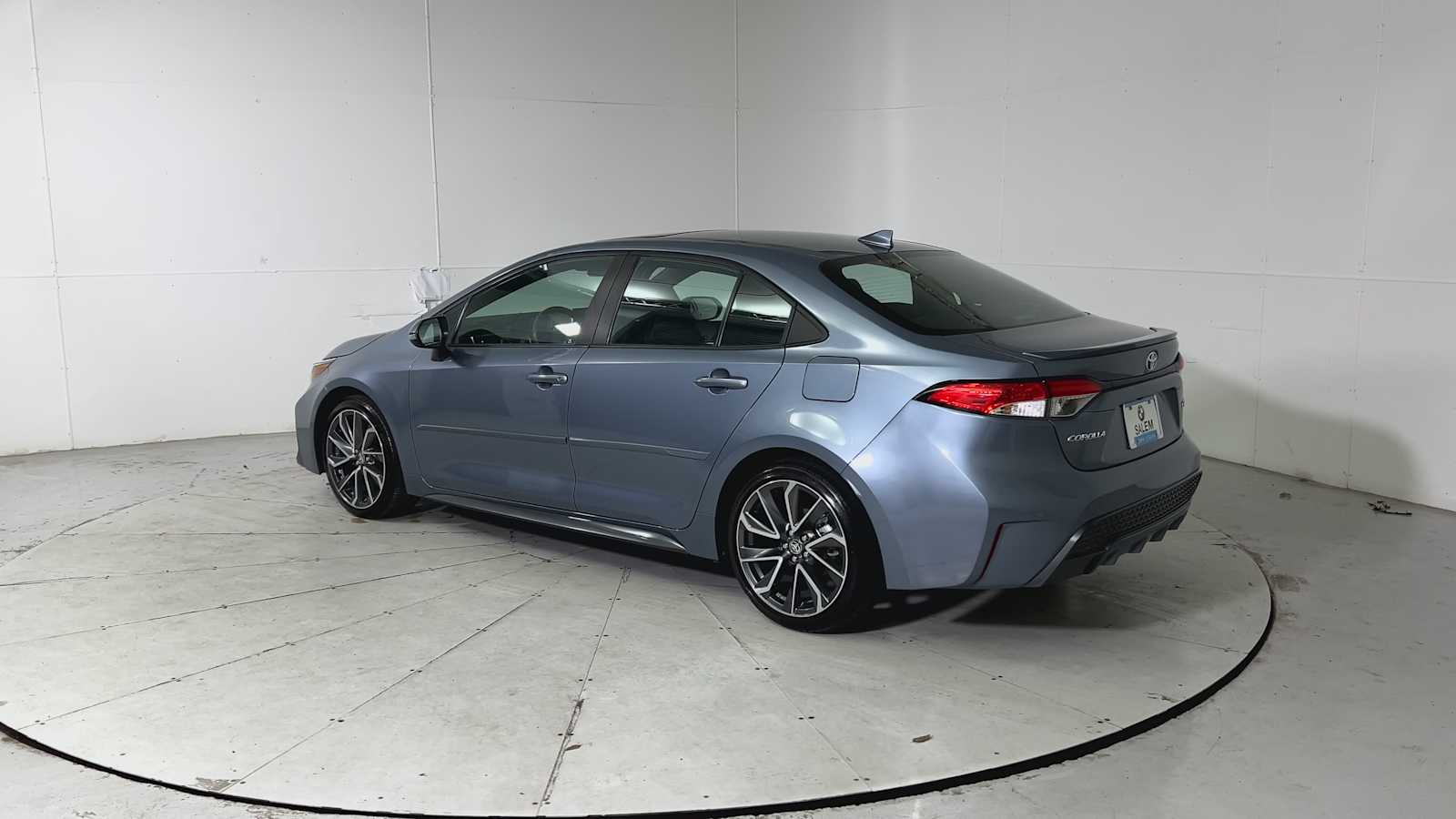 Thumbnail: 2021 Toyota Corolla - 4