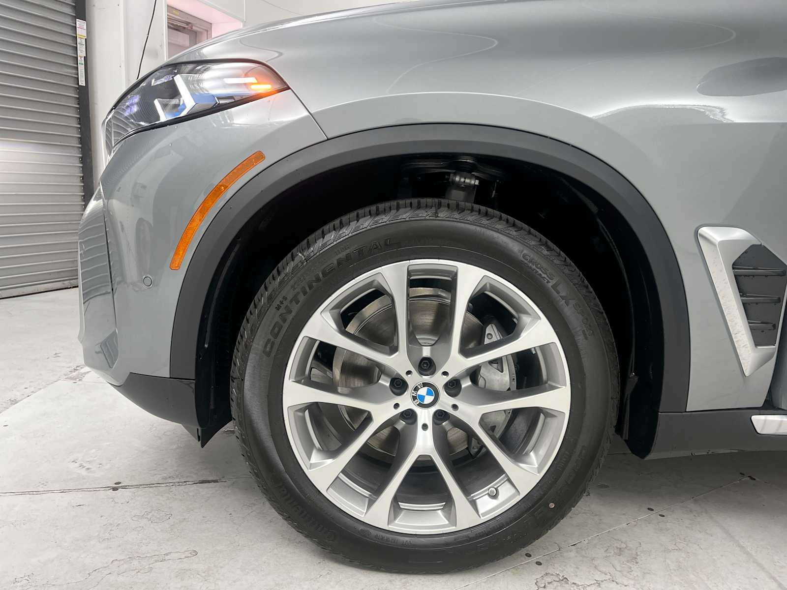 Thumbnail: 2026 BMW X5 - 25