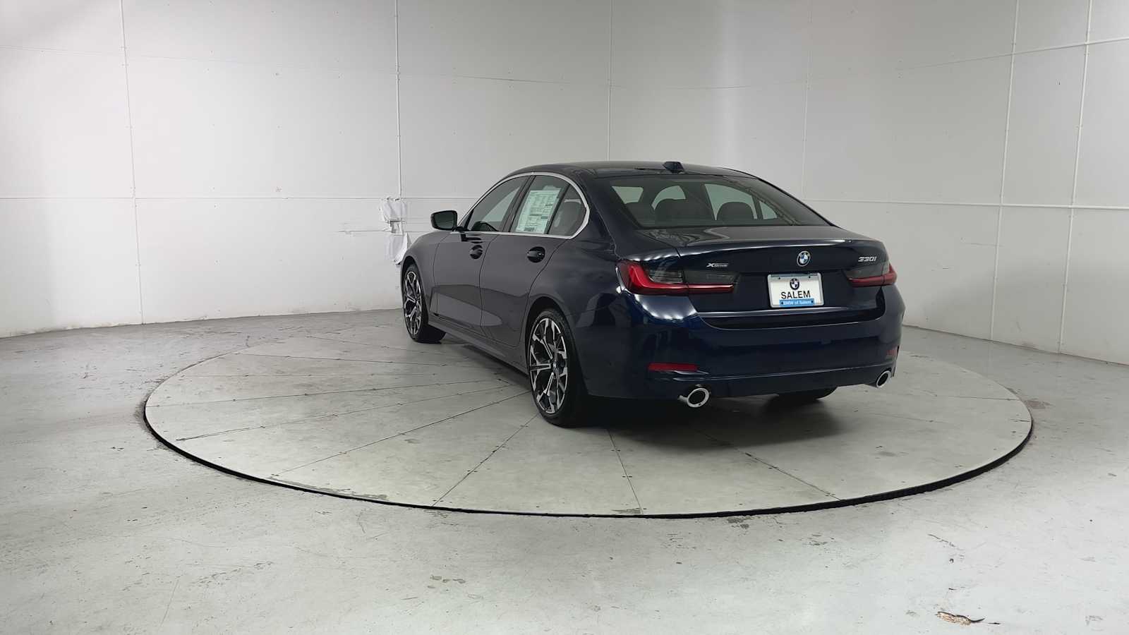 Thumbnail: 2026 BMW 3 Series - 3