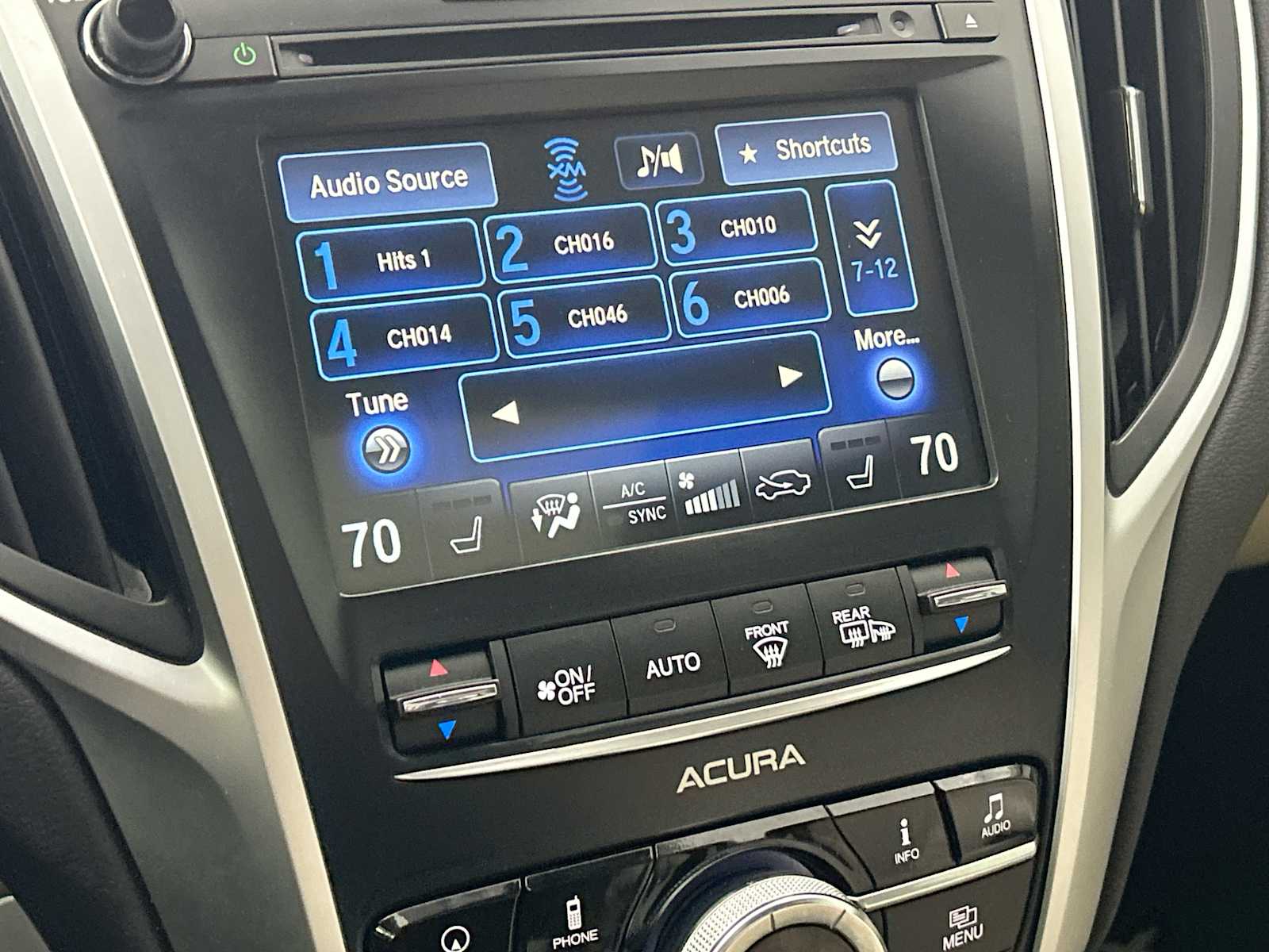 Thumbnail: 2016 Acura TLX - 17