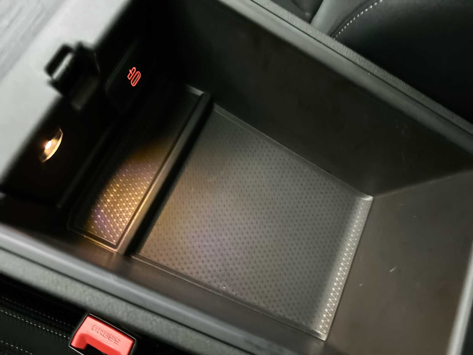 Thumbnail: 2024 BMW 3 Series - 23