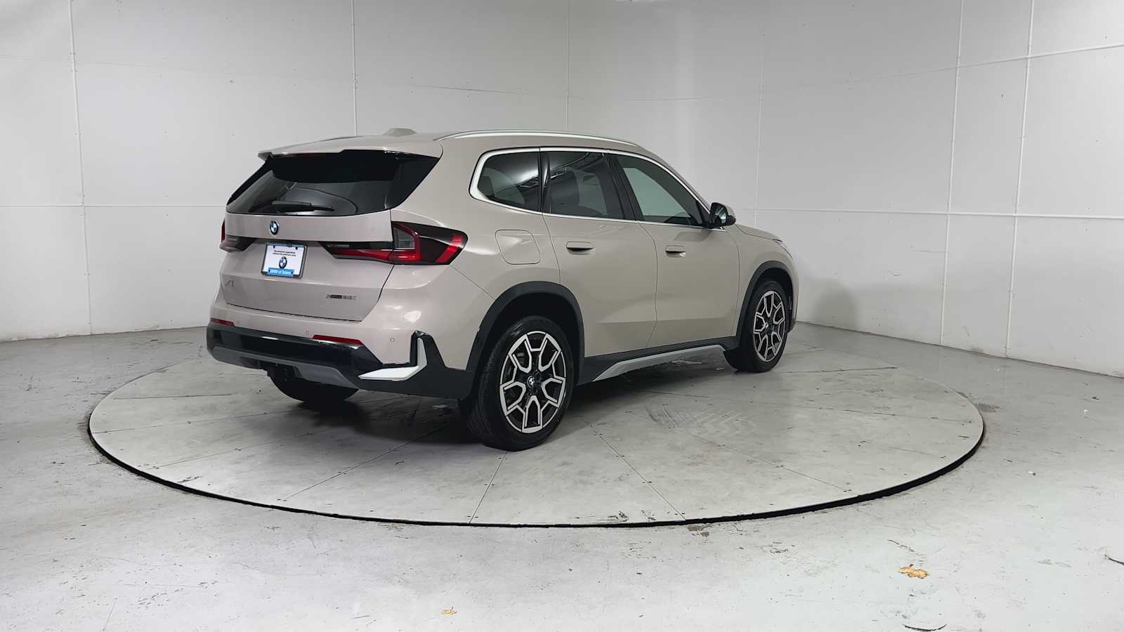 Thumbnail: 2026 BMW X1 - 2