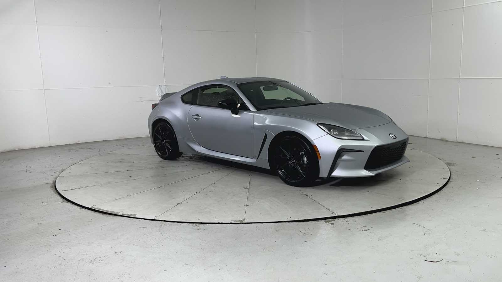 Thumbnail: 2023 Toyota GR86 - 8