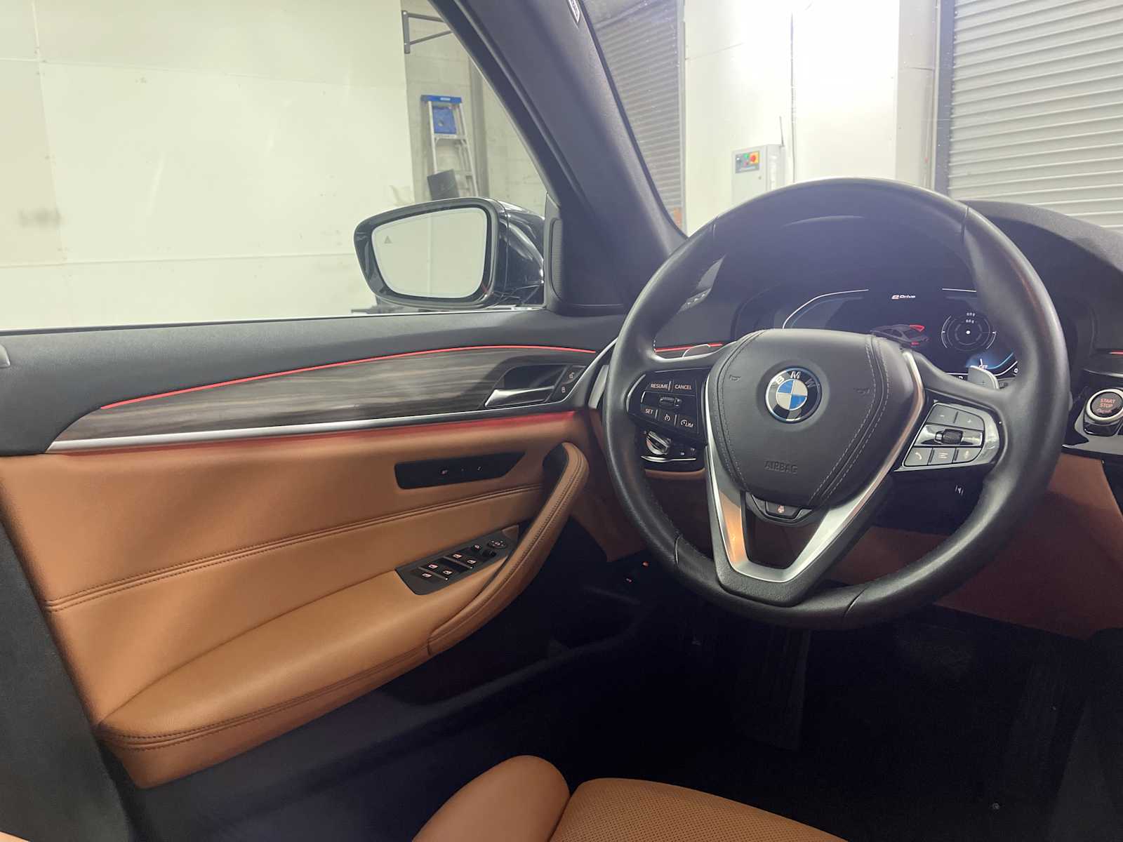 Thumbnail: 2023 BMW 5 Series - 15