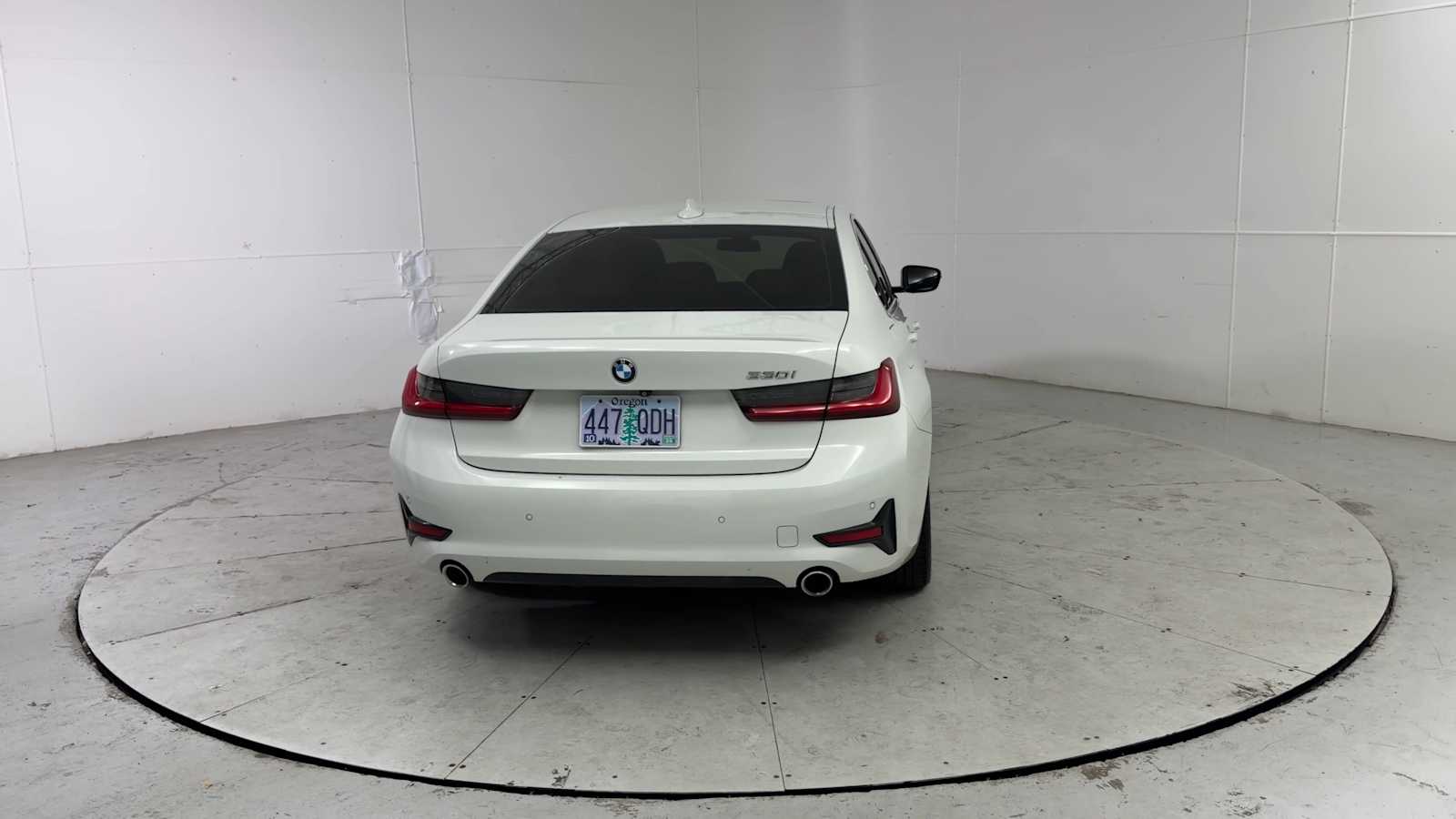 Thumbnail: 2019 BMW 3 Series - 3
