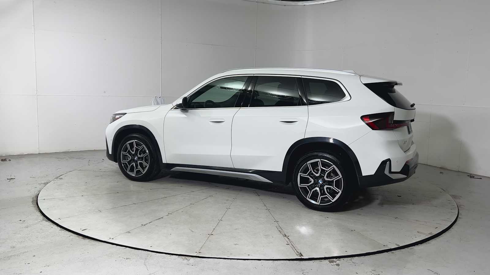 Thumbnail: 2025 BMW X1 - 4