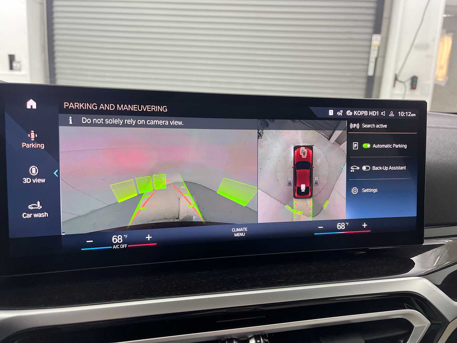 Thumbnail: 2023 BMW i4 - 30