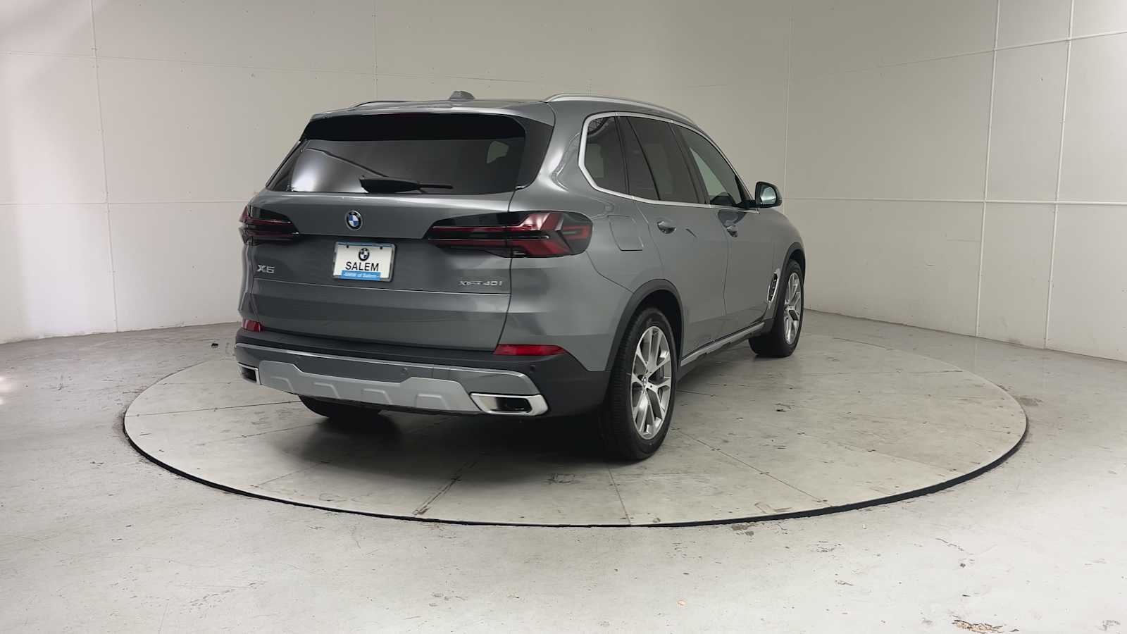 Thumbnail: 2026 BMW X5 - 2