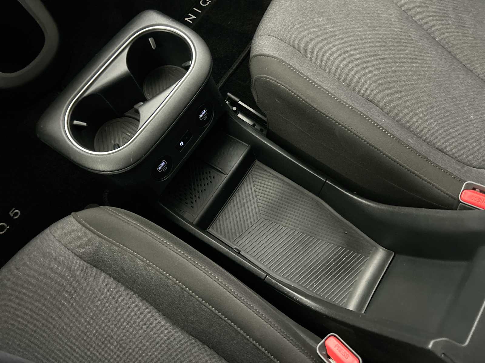 Thumbnail: 2024 Hyundai Ioniq 5 - 22