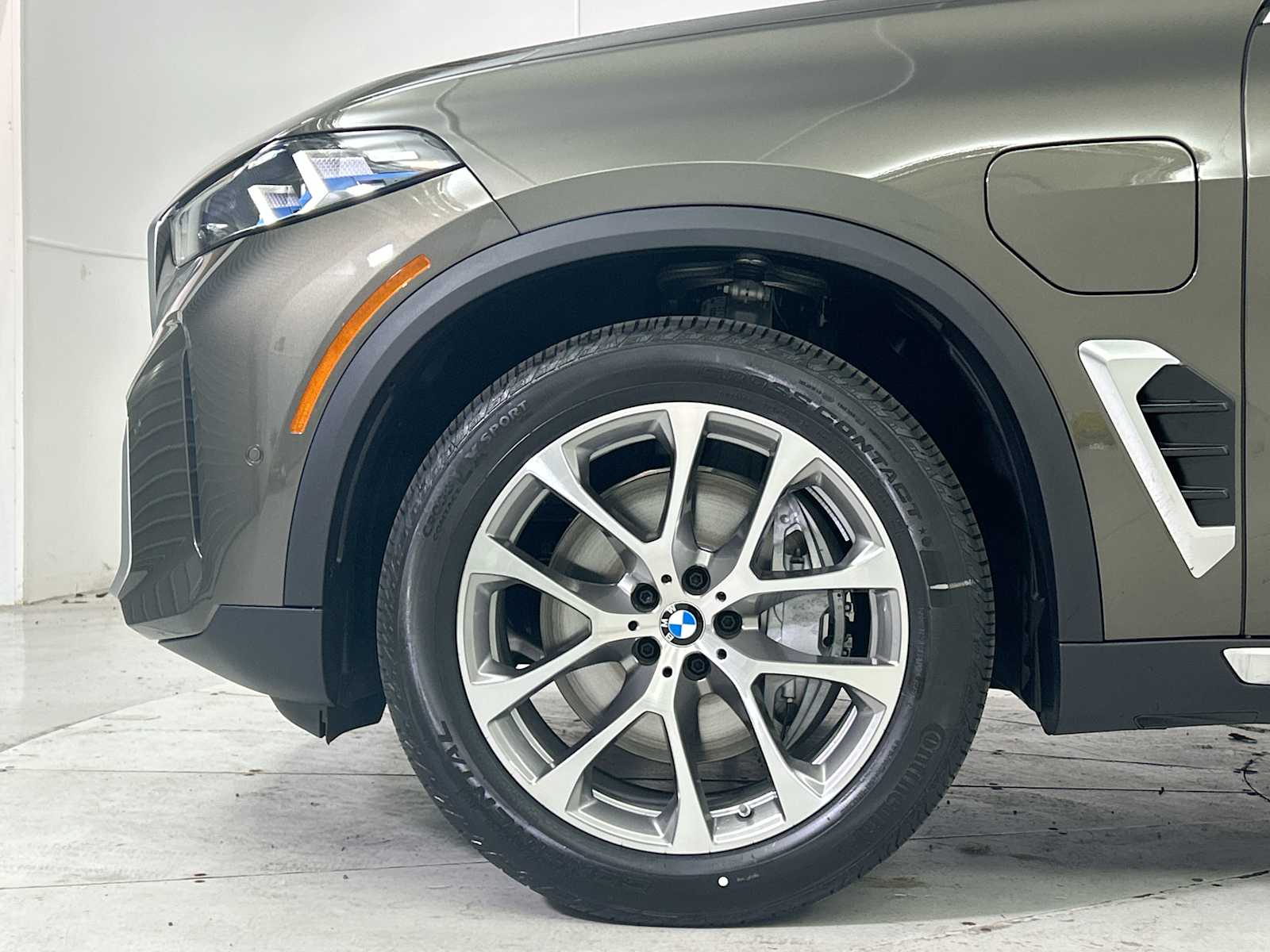 Thumbnail: 2026 BMW X5 - 19