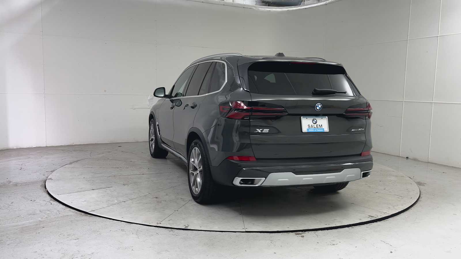 Thumbnail: 2026 BMW X5 - 2