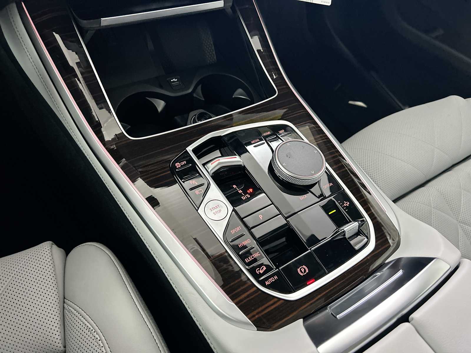 2026 BMW X5 50e - Photo 22