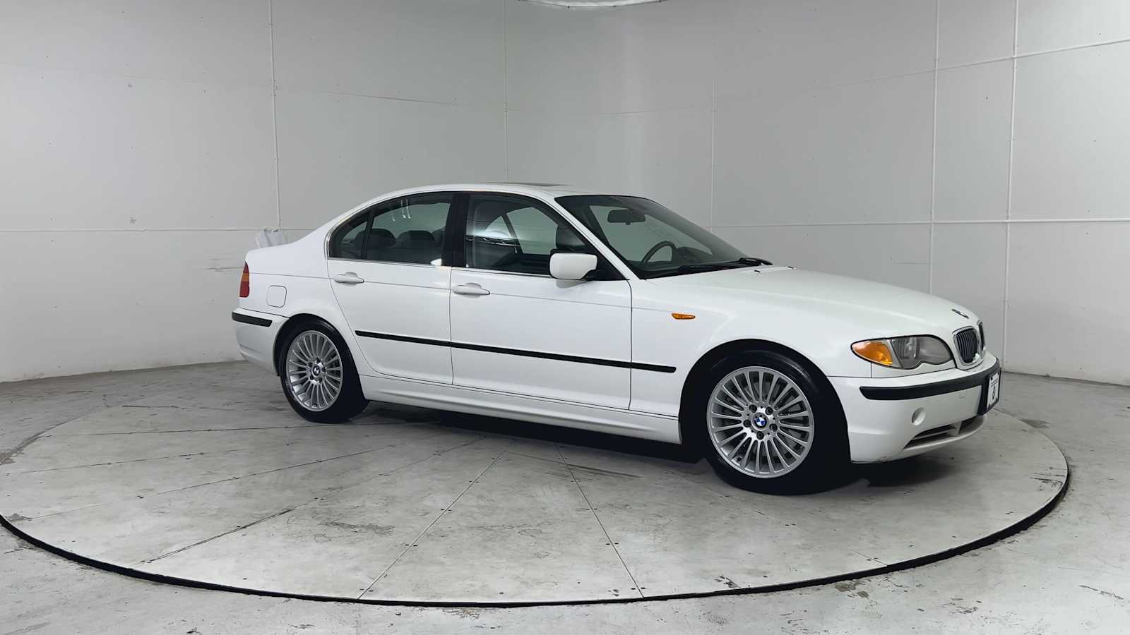 Thumbnail: 2003 BMW 3 Series - 8