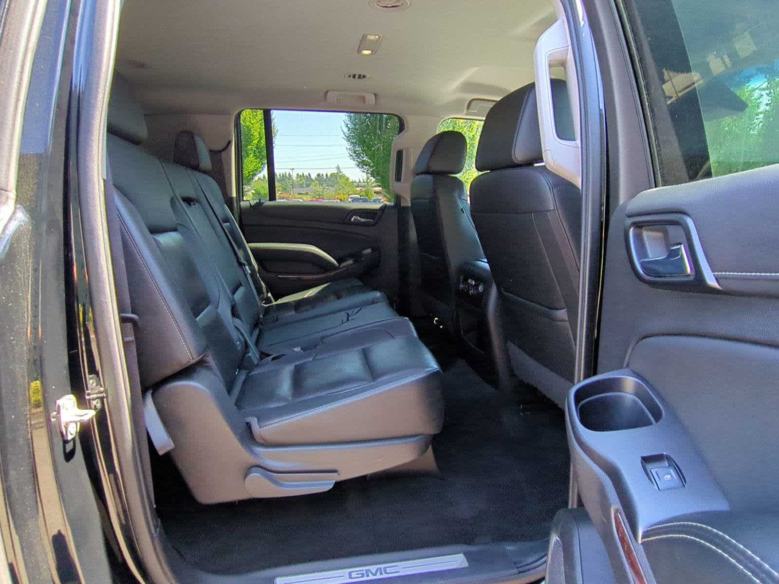 Thumbnail: 2017 GMC Yukon XL - 19