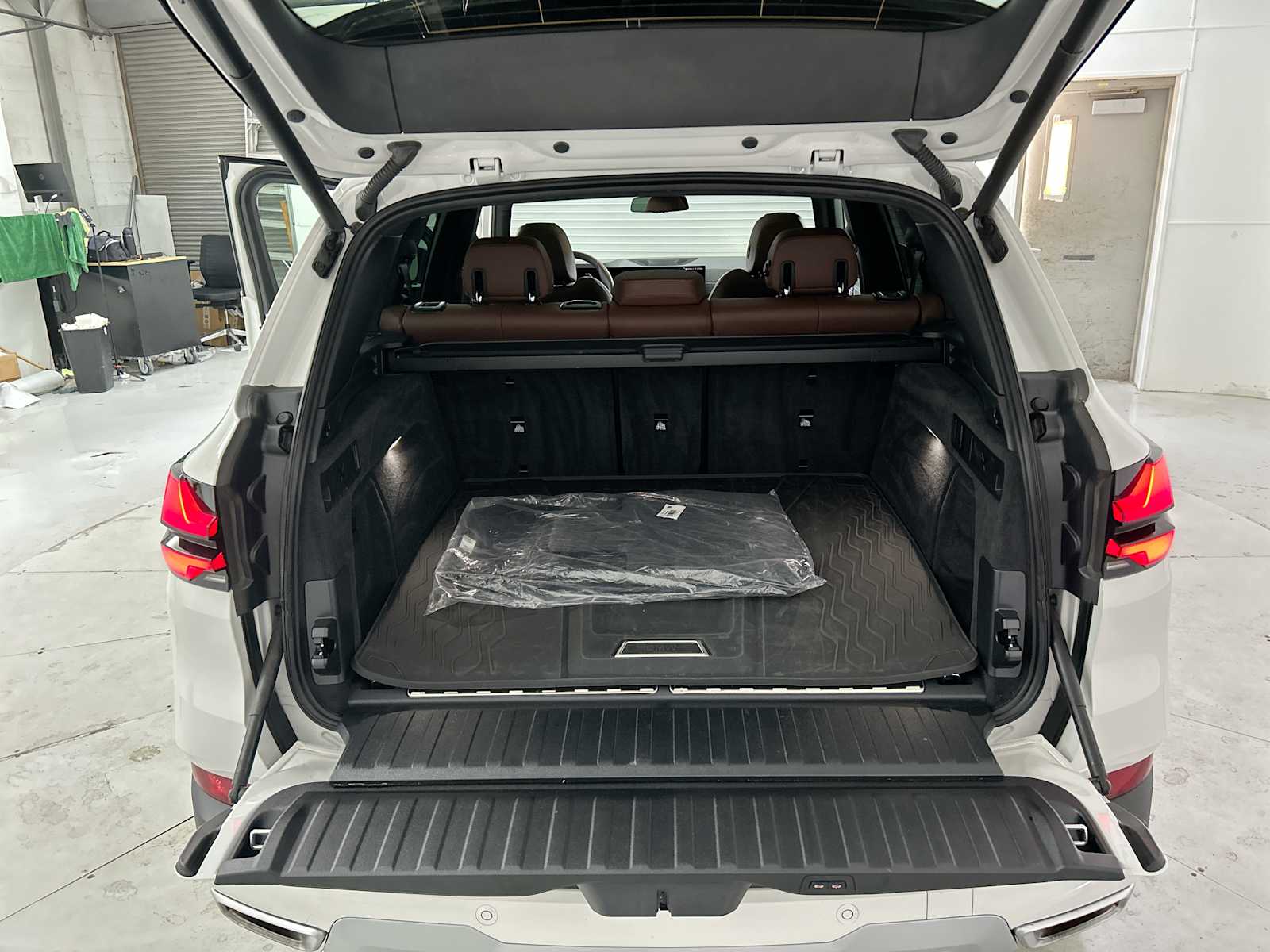 Thumbnail: 2025 BMW X5 - 21