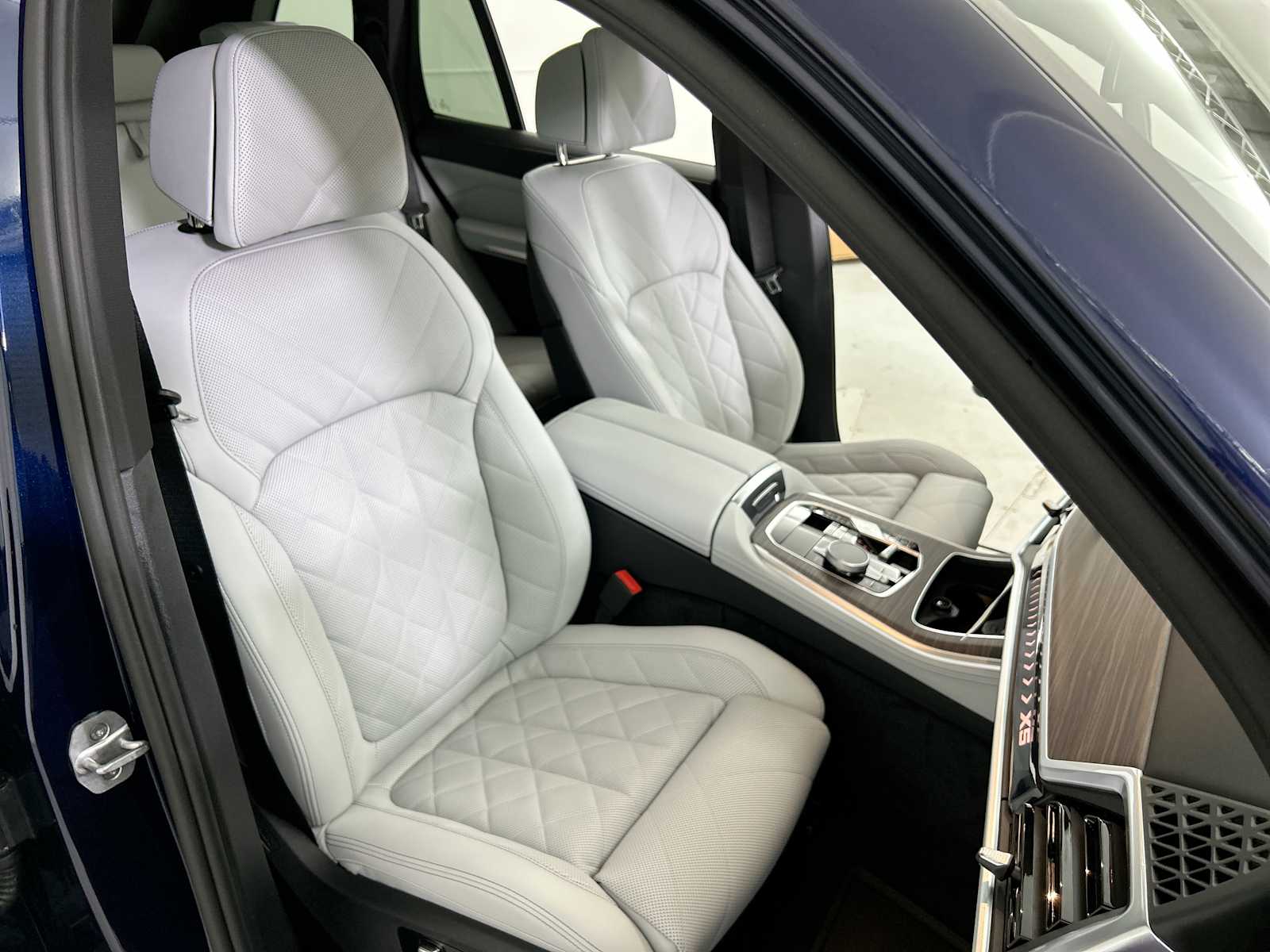 Thumbnail: 2026 BMW X5 - 26