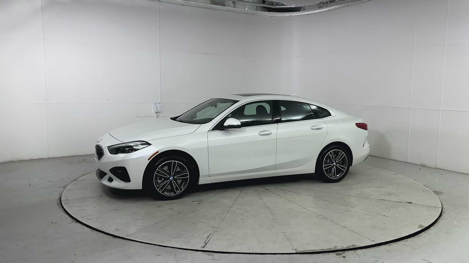 Thumbnail: 2024 BMW 2 Series - 6