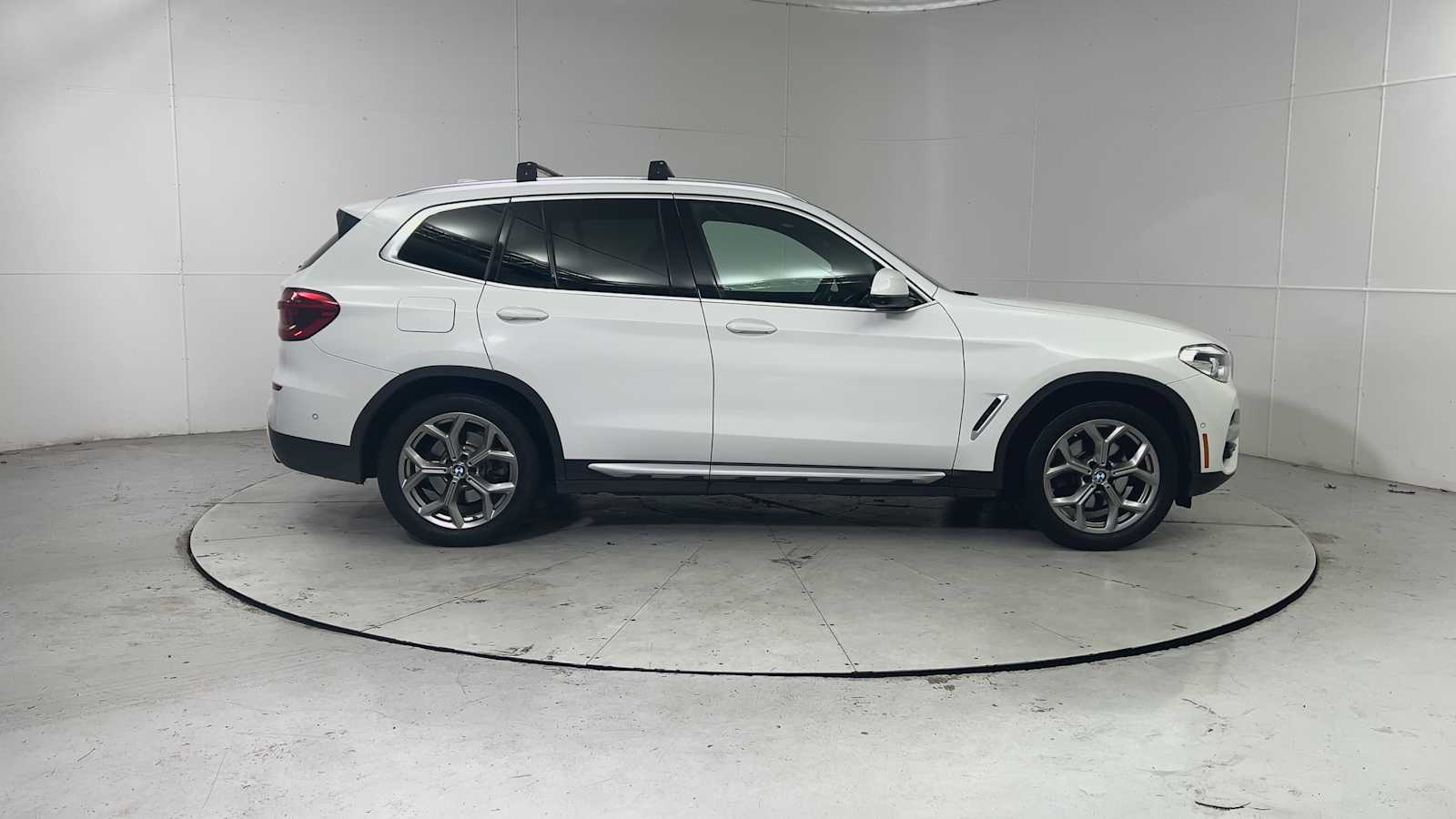 Thumbnail: 2021 BMW X3 - 9