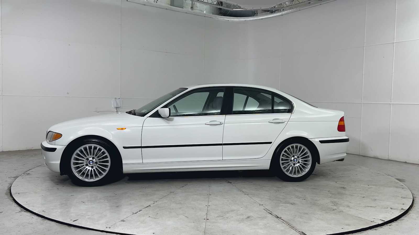 Thumbnail: 2003 BMW 3 Series - 5